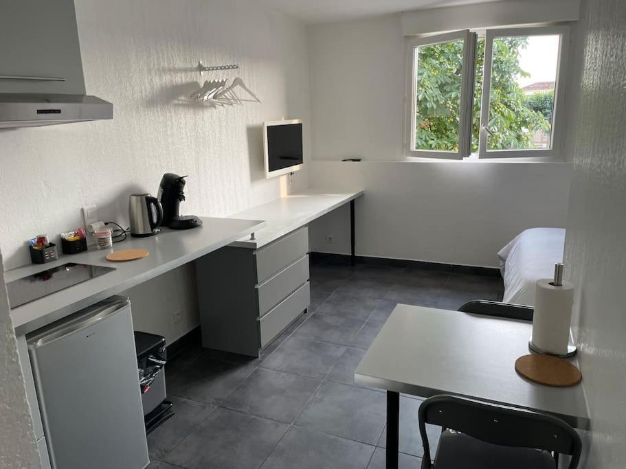 Studio6 Proche Fac Climatise Apartment *
